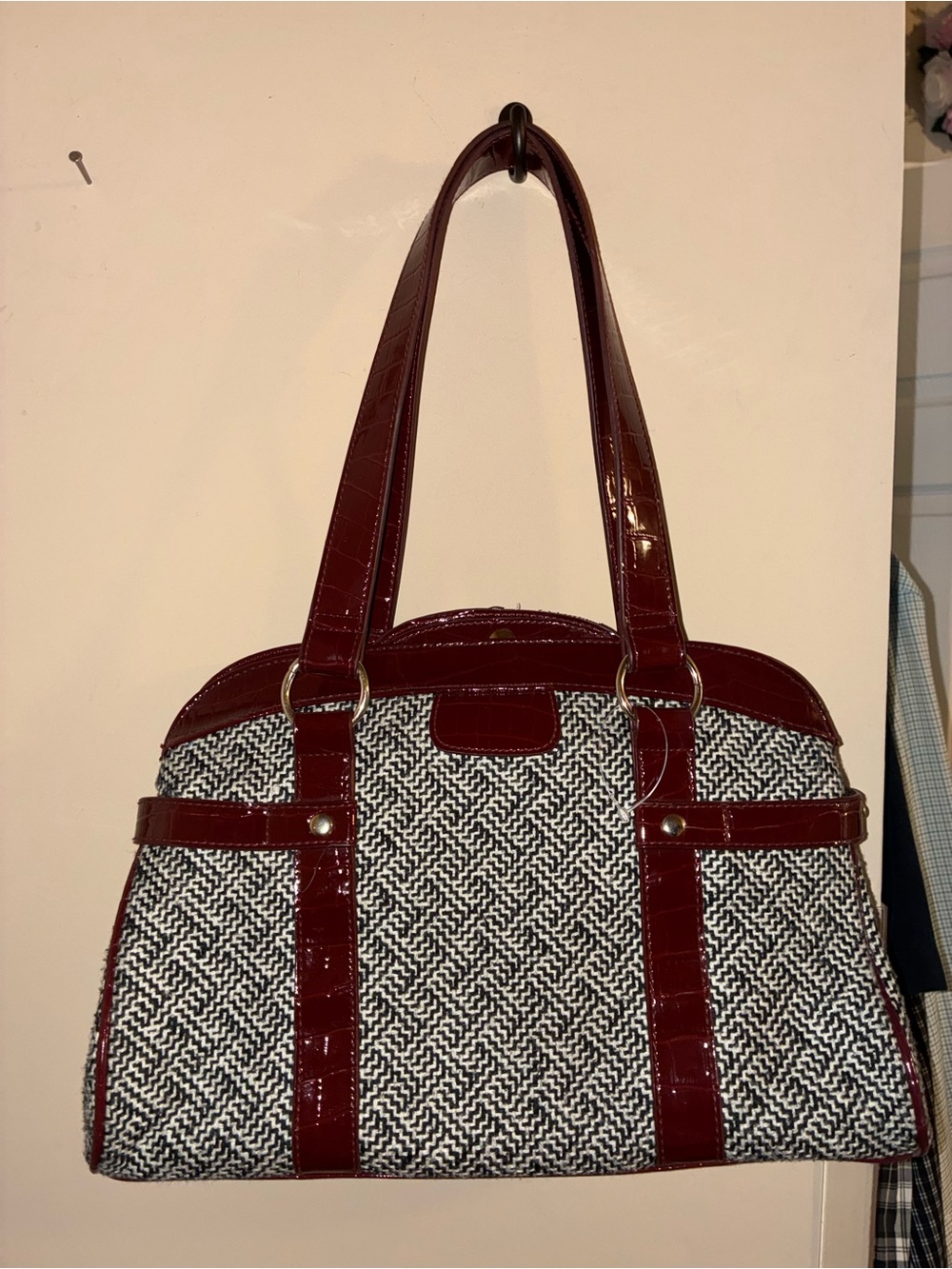 Apt. 9 Black & White Woven Tote with Burgundy Trim